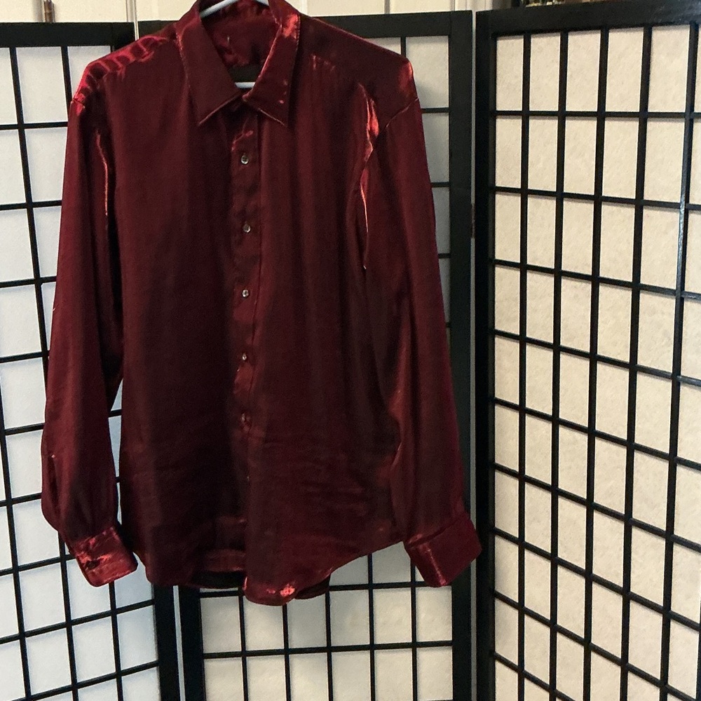 Men's Satin Long-Sleeve Dress Shirt in Burgundy